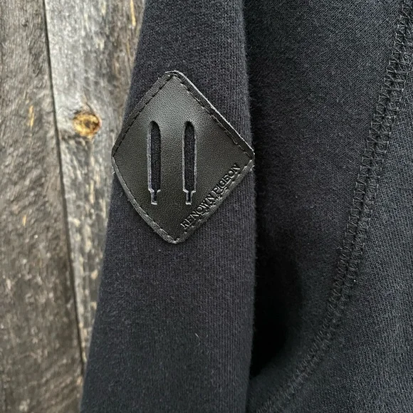 Staple Pigeon Pullover Hoodie - Picture 4 of 9